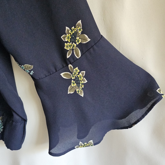 Loft Top - Picture 4 of 6